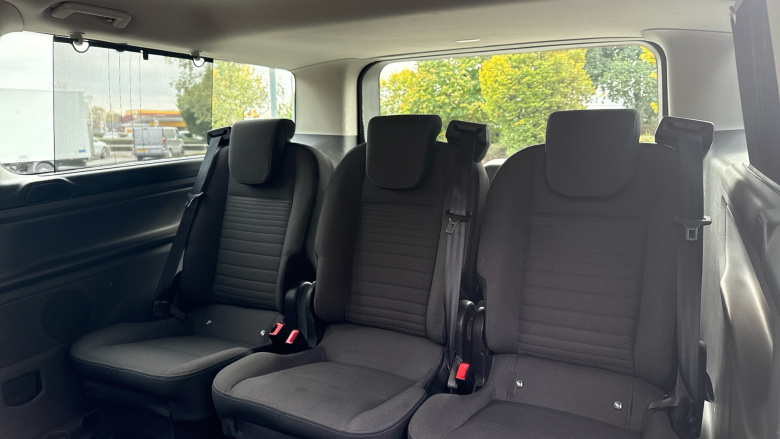 Ford Tourneo Custom Transit Custom Tourneo L2 Diesel Fwd 2.0 EcoBlue Hybrid 130ps L/R 8 Seater Titanium